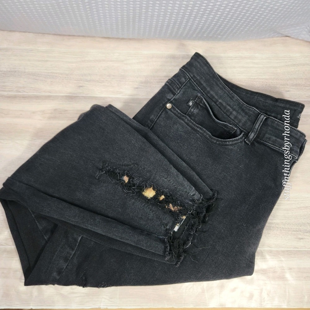 Judy Blue Jeans Skinny Fit Size 22Wโ Animal Print Black Distressed JB82168BK-PL